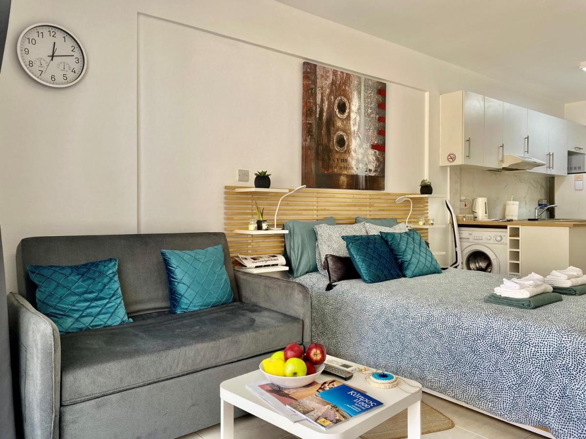 Paphos Ev Zin:Cozy, Newly Rennovated, Studio, Swimming Pool B102 מראה חיצוני תמונה
