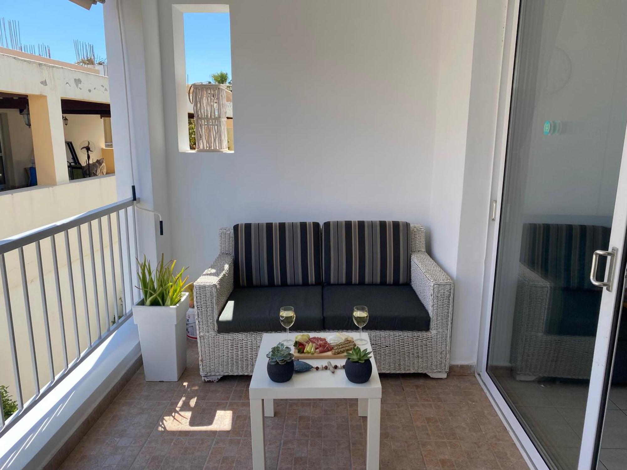 Paphos Ev Zin:Cozy, Newly Rennovated, Studio, Swimming Pool B102 מראה חיצוני תמונה